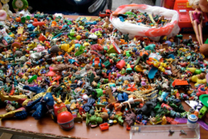 Riciclare vecchi giocattoli: idee semplici e meravigliosamente sostenibili