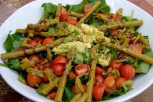 insalata asparagi e pomodorini