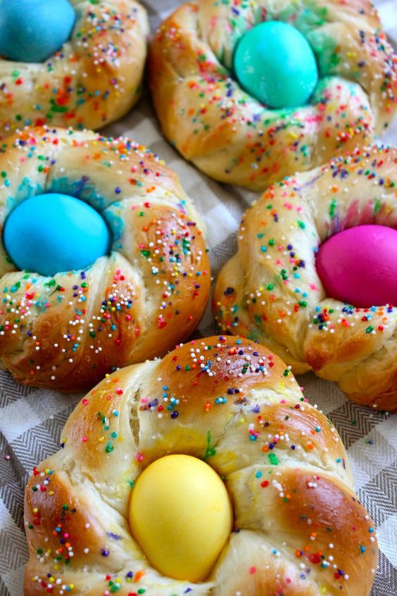 Pane di Pasqua: ricetta veloce, buonissimo e bello da vedere!