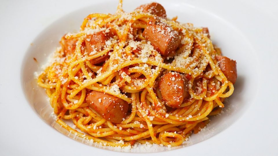 spaghetti alla salsiccia