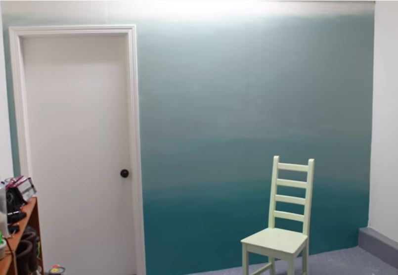 dipingere il mare sulla parete