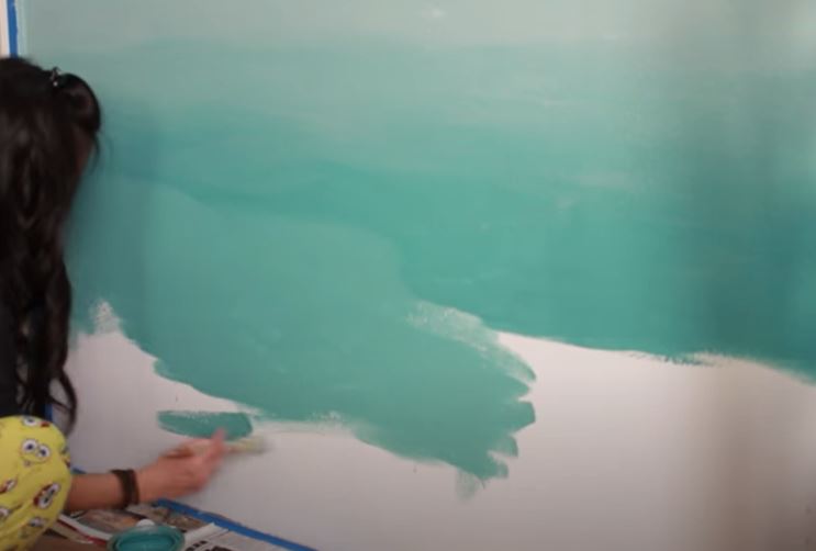 dipingere il mare sulla parete