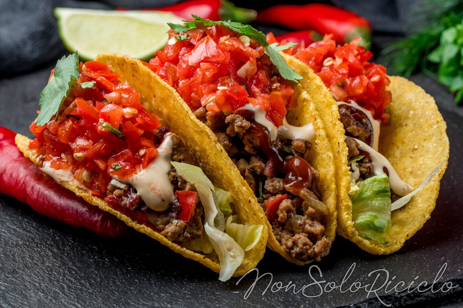 Tacos e tortillas: scopri come fare in casa due gioielli del cibo