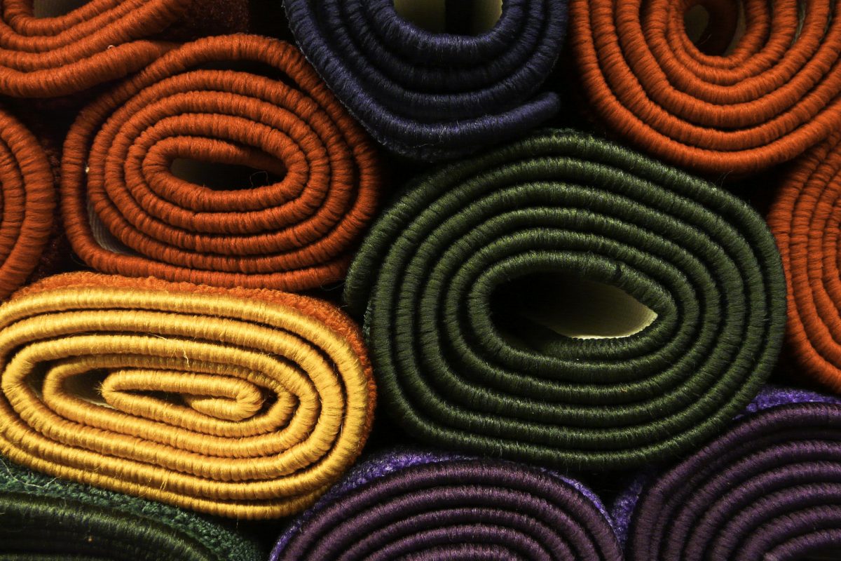 ravvivare i colori del tappeto AdobeStock 27319770