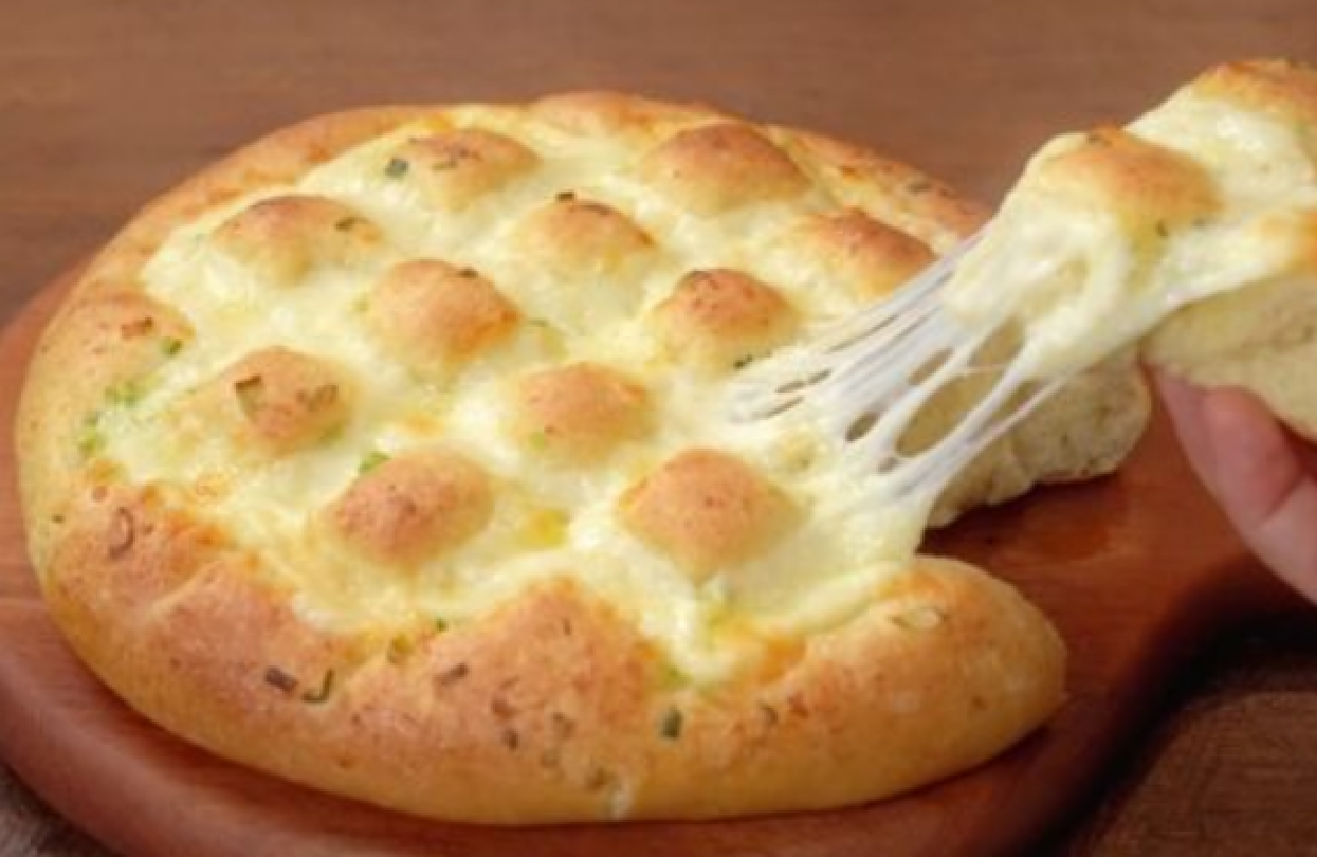 pane allaglio al formaggio una pane aglio