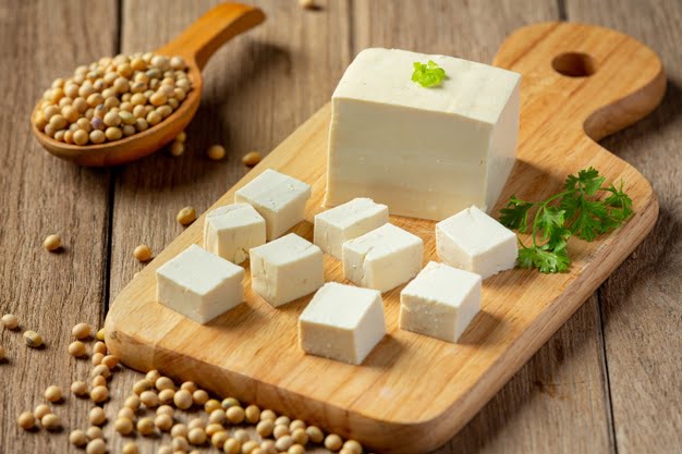 scopri i 10 alimenti a tofu made from soybeans food nutrition concept 1150 26357