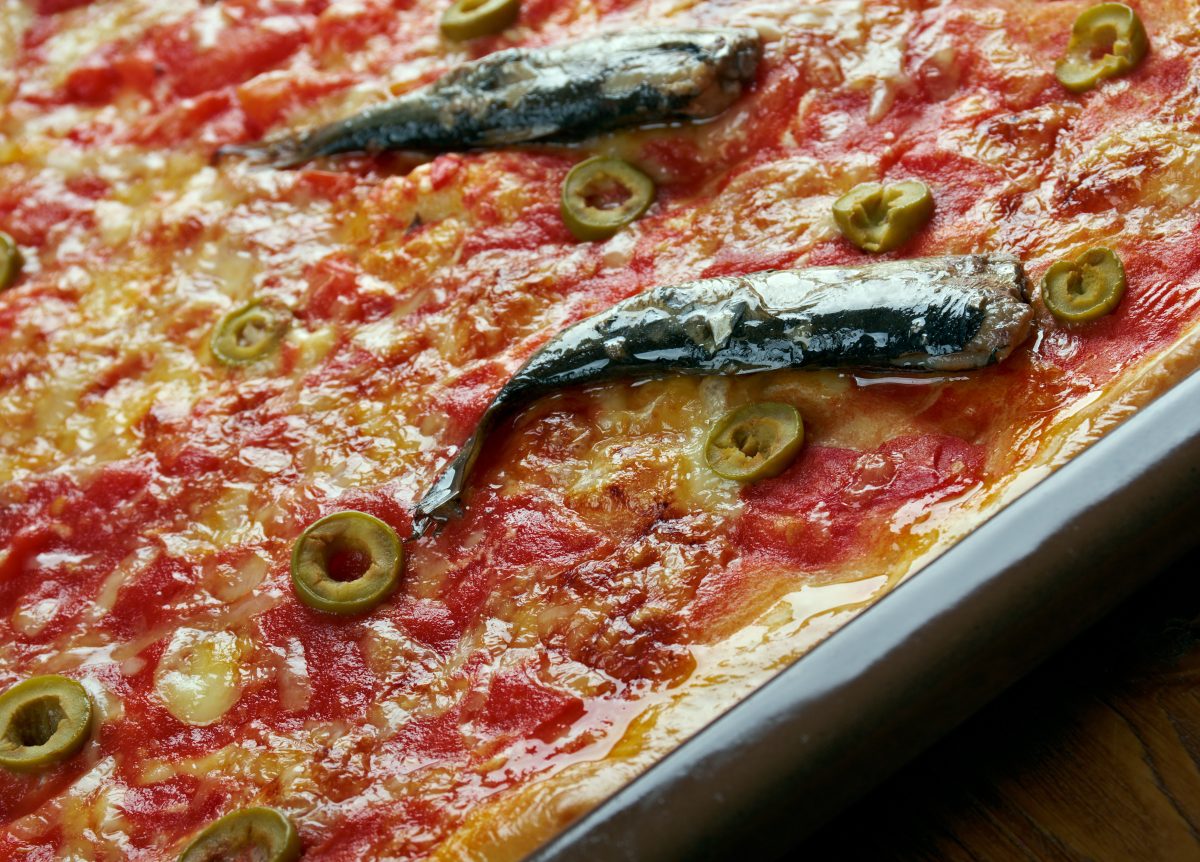 Pizza ligure: la sardenaira, ricetta semplice e strepitosa!