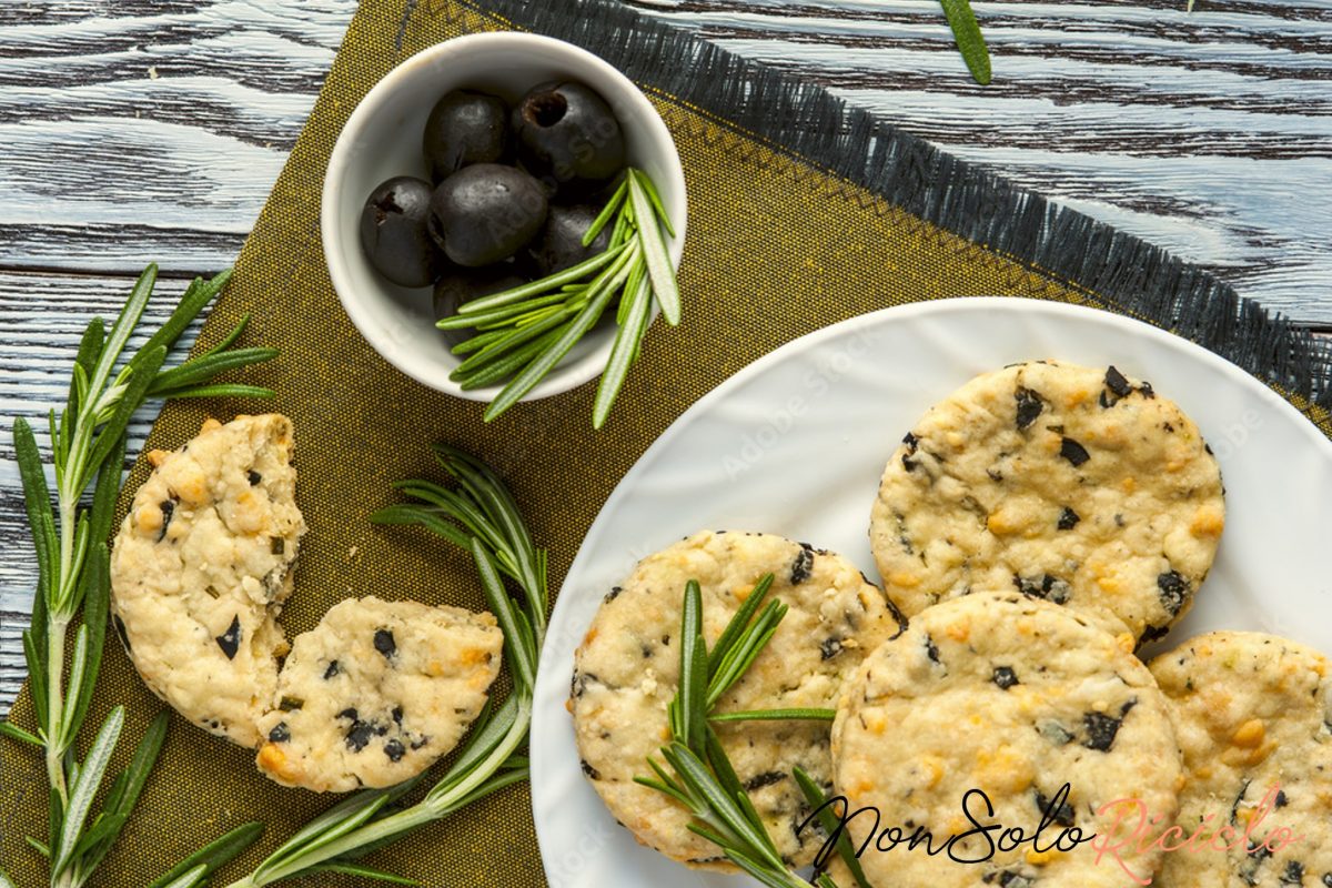 biscotti olive e parmigiano gustosi 3 1