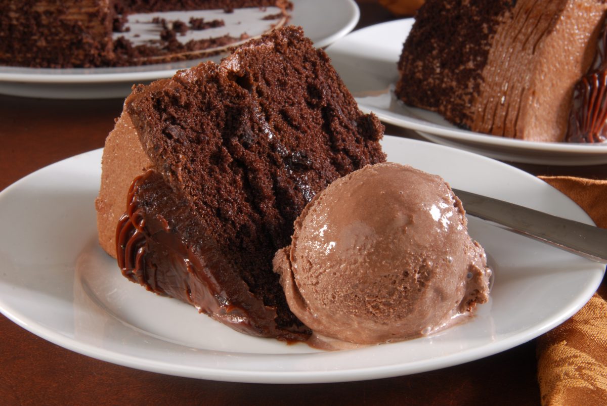 Torta Solo Cioccolato o quasi! Golosa ma light, meno di 55 calorie!