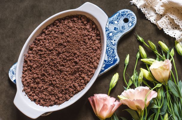 Torta sbriciolata al Cacao con Crema al Cocco: senza burro e uova