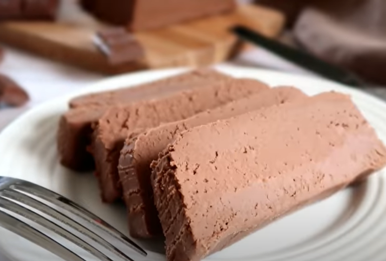 Torta golosa al cioccolato: Niente farina, uova e panna! Senza cottura