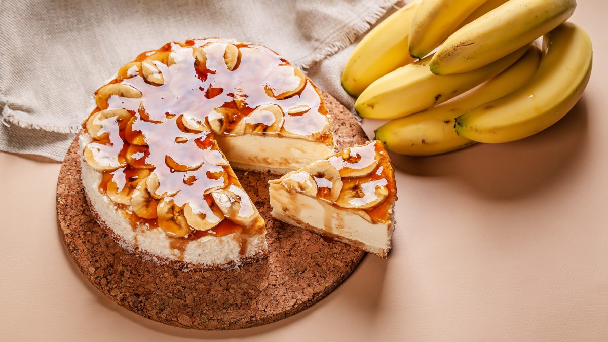 cheesecake banane e caramello ricetta AdobeStock 485794429 1