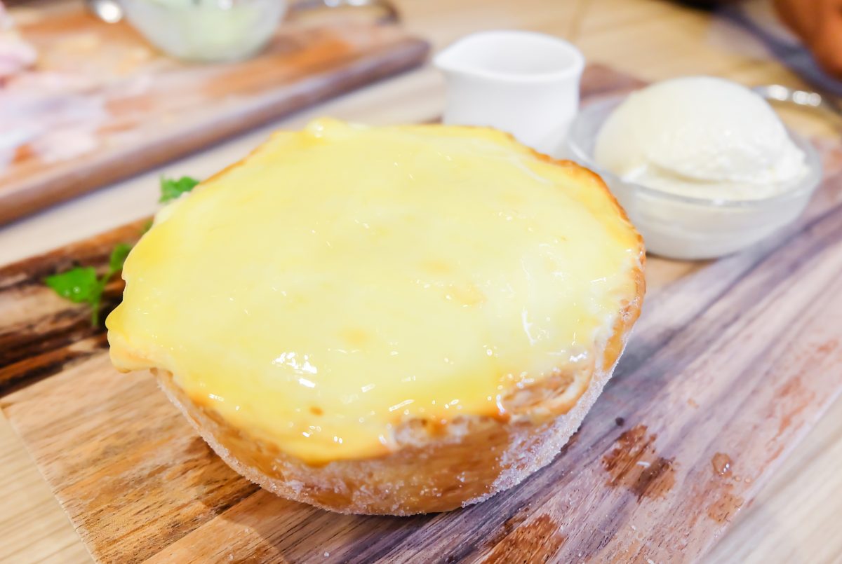 crostata di formaggio cheese tart AdobeStock 309168227