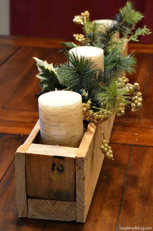 29 centrotavola natalizi fai da DIY Pallet Wood Centerpiece Box via ANightOwlBlog